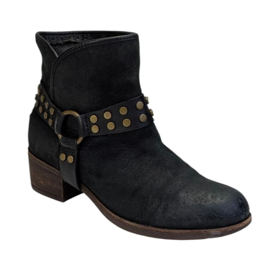 UGG Darling Suede Harness Boots GUC $189 Size 6.5 S3770